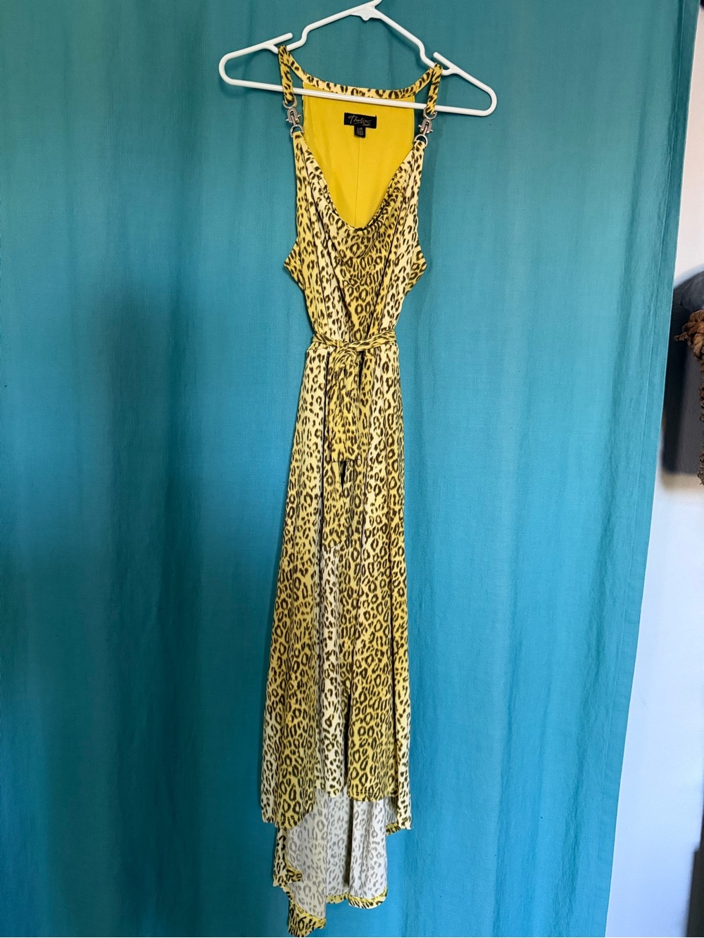 Thalia Sodi sexy halter style dress- eye catching flattering fit